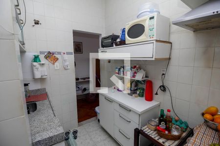 Apartamento à venda com 48m², 1 quarto e sem vaga Apartamento à venda com 48m², 1 quarto e sem vagaCozinha - Armários