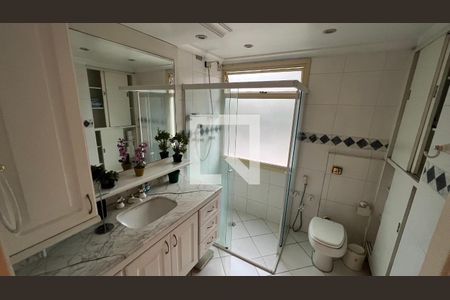 Apartamento à venda com 170m², 3 quartos e 2 vagasBanheiro