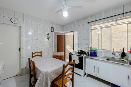 Casa à venda com 280m², 5 quartos e 2 vagasCozinha
