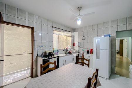 Casa à venda com 280m², 5 quartos e 2 vagasCozinha