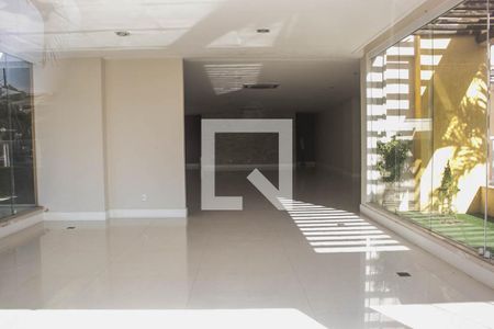 Casa de condomínio para alugar com 200m², 4 quartos e 4 vagas Casa de condomínio para alugar com 200m², 4 quartos e 4 vagasÁrea comum - Salão de festas