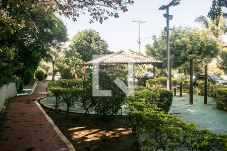 Casa de condomínio para alugar com 200m², 4 quartos e 4 vagas Casa de condomínio para alugar com 200m², 4 quartos e 4 vagasÁrea comum