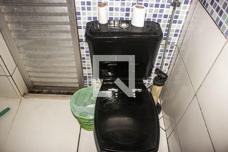 Casa de condomínio para alugar com 200m², 4 quartos e 4 vagas Casa de condomínio para alugar com 200m², 4 quartos e 4 vagasBanheiro do Quarto 1