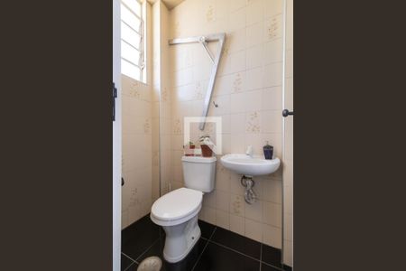 Apartamento à venda com 130m², 2 quartos e sem vagaBanheiro de serviço