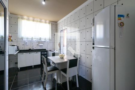 Apartamento à venda com 130m², 2 quartos e sem vagaCozinha