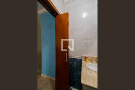 Casa à venda com 338m², 3 quartos e 2 vagasBanheiro