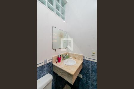 Casa à venda com 338m², 3 quartos e 2 vagasBanheiro da Suíte 2