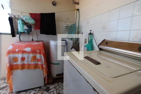 Casa à venda com 100m², 3 quartos e 4 vagasLavanderia