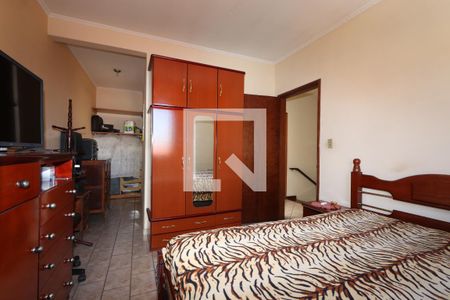 Casa à venda com 100m², 3 quartos e 4 vagasQuarto 2