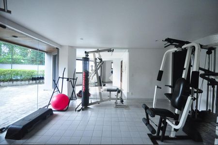 Apartamento à venda com 178m², 3 quartos e 3 vagasAcademia