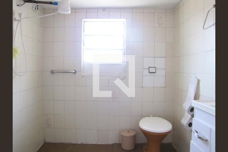 Casa à venda com 176m², 3 quartos e 3 vagasCasa 2 - Banheiro