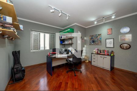 Casa à venda com 300m², 5 quartos e 3 vagas Casa à venda com 300m², 5 quartos e 3 vagasQuarto 5