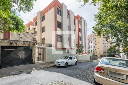 Apartamento à venda com 80m², 3 quartos e 1 vaga Apartamento à venda com 80m², 3 quartos e 1 vagaFachada