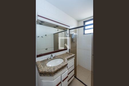 Apartamento à venda com 80m², 3 quartos e 1 vaga Apartamento à venda com 80m², 3 quartos e 1 vagaBanheiro Social