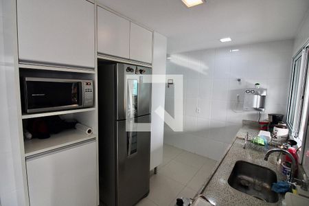 Apartamento à venda com 180m², 3 quartos e 2 vagas Apartamento à venda com 180m², 3 quartos e 2 vagasCozinha