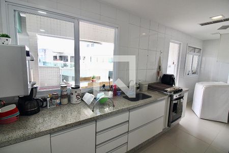Apartamento à venda com 180m², 3 quartos e 2 vagas Apartamento à venda com 180m², 3 quartos e 2 vagasCozinha