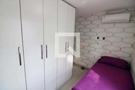 Apartamento à venda com 180m², 3 quartos e 2 vagas Apartamento à venda com 180m², 3 quartos e 2 vagasQuarto