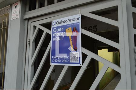 Casa à venda com 209m², 4 quartos e 2 vagasEntrada