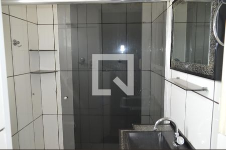 Casa à venda com 209m², 4 quartos e 2 vagasBanheiro Casa 2