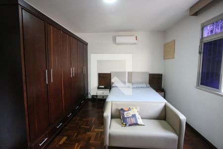 Apartamento à venda com 204m², 5 quartos e 2 vagas Apartamento à venda com 204m², 5 quartos e 2 vagasQuarto 1