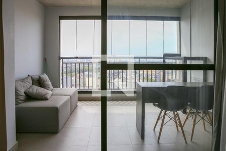Vista do Quarto e Cozinha de kitnet/studio para alugar com 1 quarto, 30m² em Bom Retiro, São Paulo