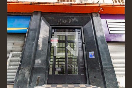 Apartamento à venda com 75m², 3 quartos e sem vaga Apartamento à venda com 75m², 3 quartos e sem vagaFachada