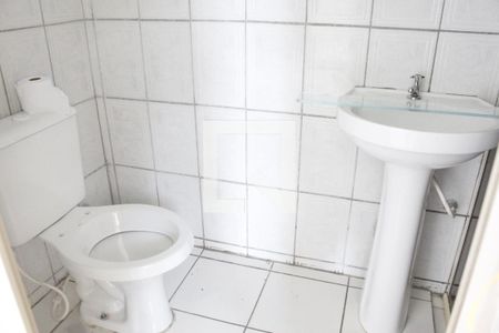 Banheiro de casa para alugar com 2 quartos, 80m² em Parque Monteiro Soares, São Paulo