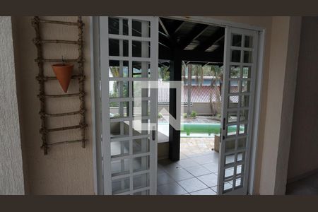 Casa à venda com 300m², 3 quartos e 2 vagasGaragem