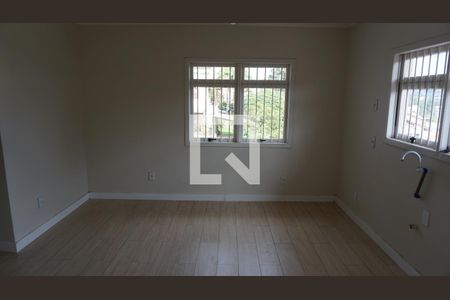 Casa à venda com 300m², 3 quartos e 2 vagasCozinha e Área de Serviço