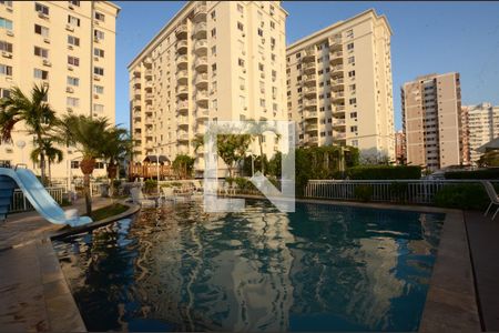 Apartamento à venda com 60m², 2 quartos e 1 vagaÁrea comum - Piscina