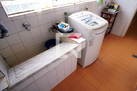 Apartamento para alugar com 238m², 4 quartos e 1 vagaÁrea de serviço