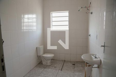 Casa à venda com 250m², 2 quartos e 2 vagas Casa à venda com 250m², 2 quartos e 2 vagasBanheiro