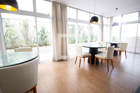 Apartamento à venda com 68m², 2 quartos e 2 vagas Apartamento à venda com 68m², 2 quartos e 2 vagasÁrea comum - Salão de festas