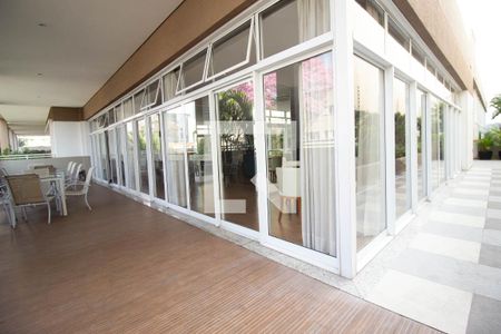 Apartamento à venda com 68m², 2 quartos e 2 vagas Apartamento à venda com 68m², 2 quartos e 2 vagasÁrea comum - Salão de festas