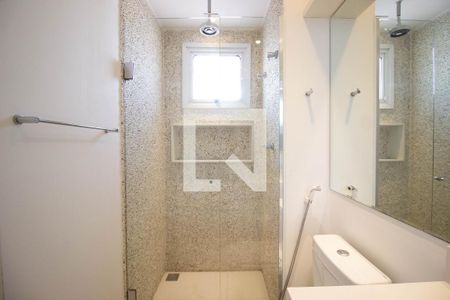 Apartamento à venda com 68m², 2 quartos e 2 vagas Apartamento à venda com 68m², 2 quartos e 2 vagasBanheiro da Suíte