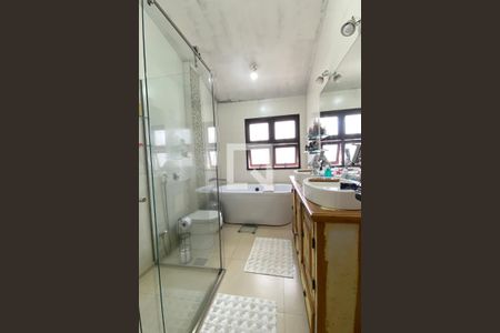 Casa de condomínio à venda com 700m², 5 quartos e 5 vagasBanheiro da Suíte 1