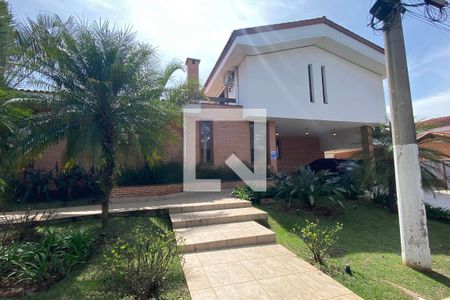 Casa de condomínio à venda com 700m², 5 quartos e 5 vagasFachada