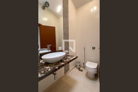 Casa de condomínio à venda com 700m², 5 quartos e 5 vagasBanheiro da Suíte 3