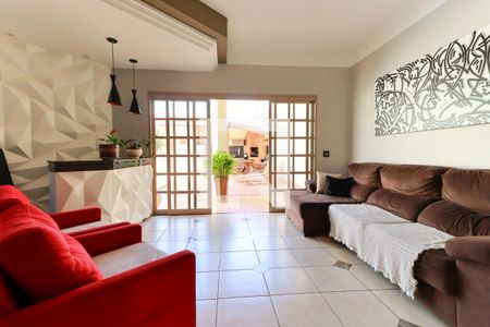Sala de casa para alugar com 3 quartos, 268m² em Jardim Califórnia, Ribeirão Preto