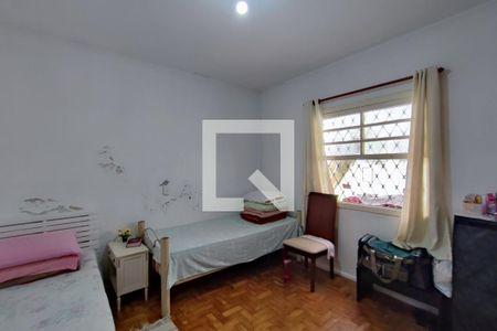 Casa à venda com 165m², 5 quartos e 2 vagasQuarto 3