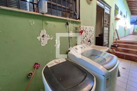 Casa à venda com 165m², 5 quartos e 2 vagasÁrea de Serviço