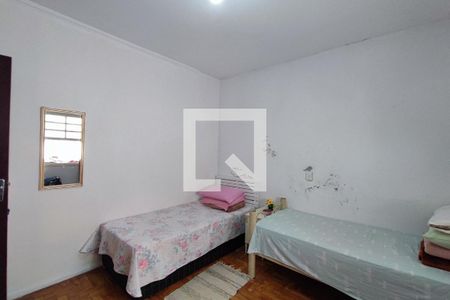 Casa à venda com 165m², 5 quartos e 2 vagasQuarto 3
