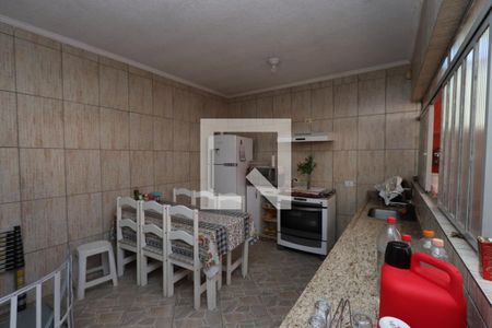 Casa à venda com 125m², 3 quartos e 2 vagas Casa à venda com 125m², 3 quartos e 2 vagasCozinha