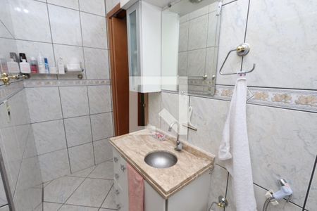 Casa à venda com 125m², 3 quartos e 2 vagas Casa à venda com 125m², 3 quartos e 2 vagasBanheiro 1