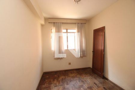 Casa à venda com 295m², 3 quartos e 2 vagasQuarto