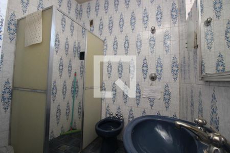 Casa à venda com 295m², 3 quartos e 2 vagasBanheiro