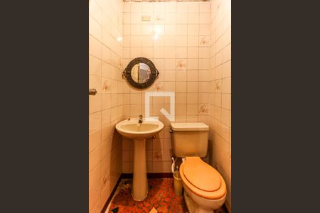 Casa para alugar com 197m², 3 quartos e 3 vagas Casa para alugar com 197m², 3 quartos e 3 vagasBanheiro