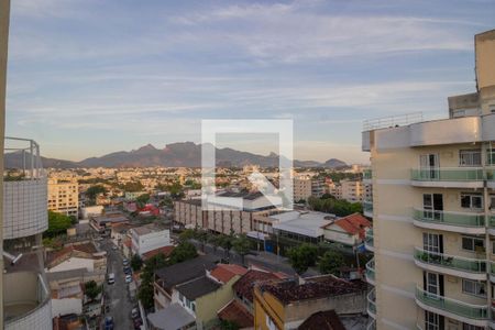 Apartamento à venda com 103m², 2 quartos e 2 vagas Apartamento à venda com 103m², 2 quartos e 2 vagasVista