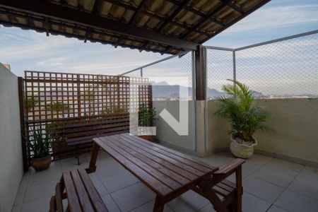 Apartamento à venda com 103m², 2 quartos e 2 vagas Apartamento à venda com 103m², 2 quartos e 2 vagasÁrea comum - Churrasqueira