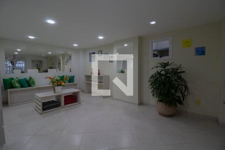 Apartamento à venda com 103m², 2 quartos e 2 vagas Apartamento à venda com 103m², 2 quartos e 2 vagasHall